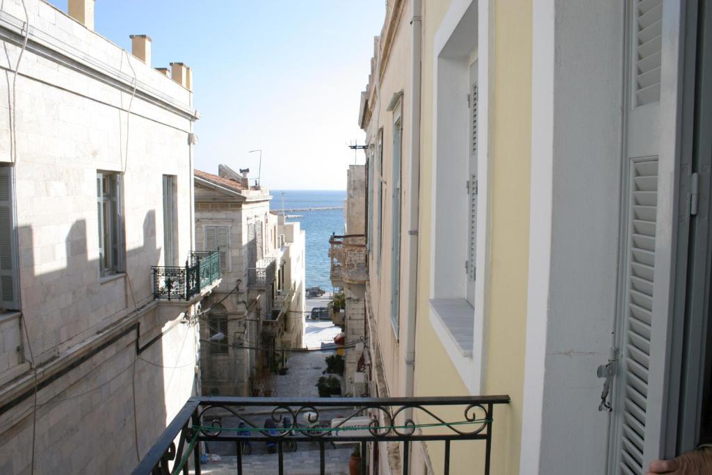 Αριάδνη Δωμάτια&Διαμερίσματα Ερμούπολη Εξωτερικό φωτογραφία