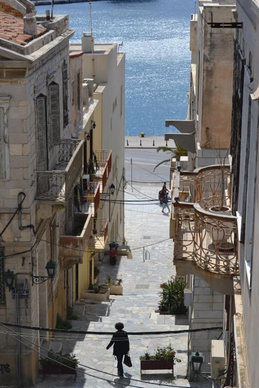 Αριάδνη Δωμάτια&Διαμερίσματα Ερμούπολη Εξωτερικό φωτογραφία